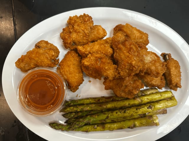 Chicken Wings Dinner.